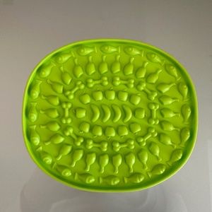Pets Slow Feeding Silicone Mat, bright green